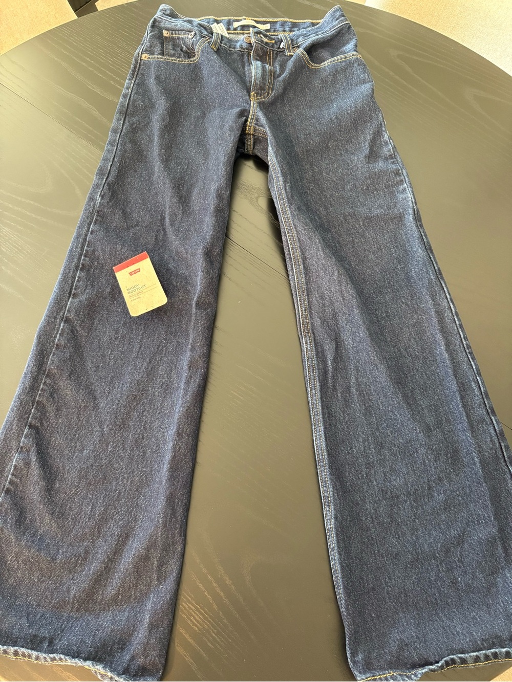 Woman’s Middy bootcut jeans
